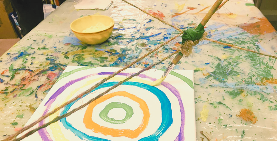 Taller artístic: resolem conflictes pintant de manera cooperativa