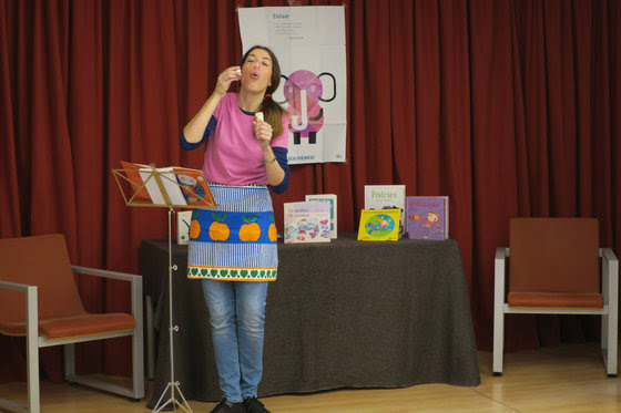 "Macedònia de poemes", a càrrec de Sense Drama Teatre. Per a infants a partir de 4 anys.