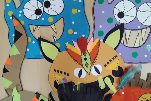 Taller de màscares monstruoses