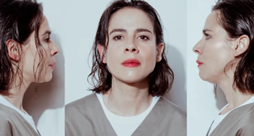 Marie la Roja..., de Rosa Maria Arquimbau