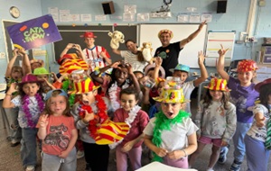 Catashow: jocs en català