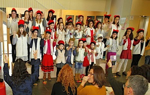 Cantem nadales amb barretina i samarra