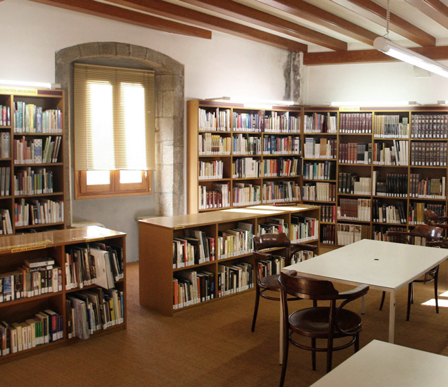 Llagostera - Biblioteca Julià Cutiller - Llagostera